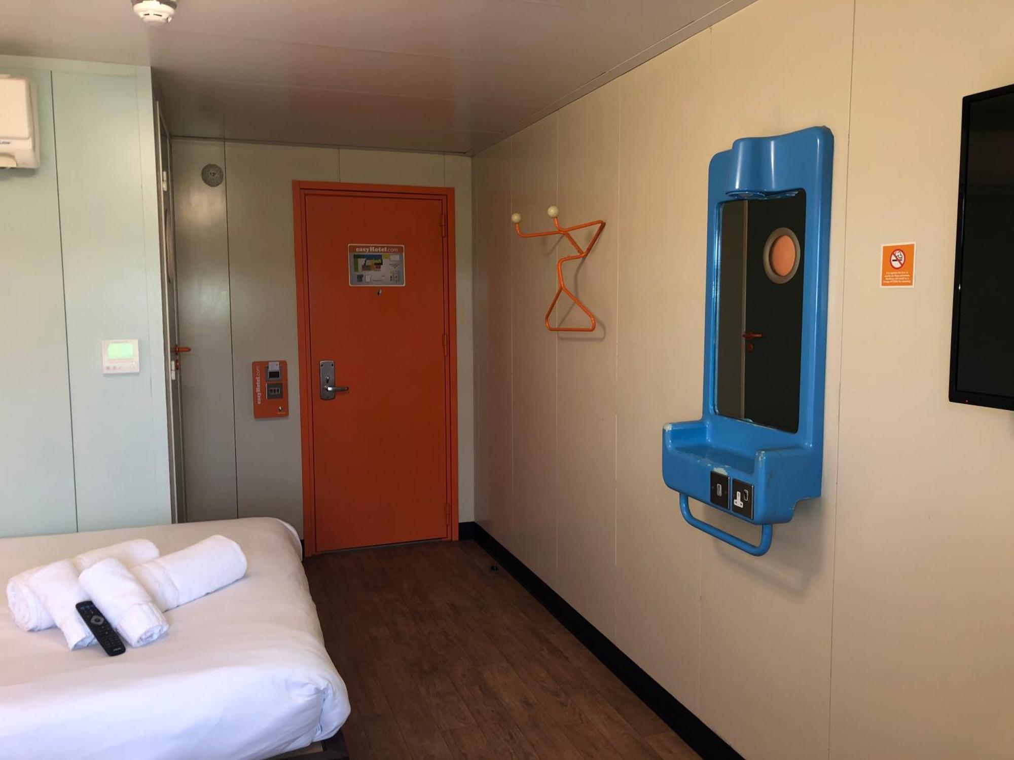 Easyhotel London Heathrow Hotel Hayes (Greater London)