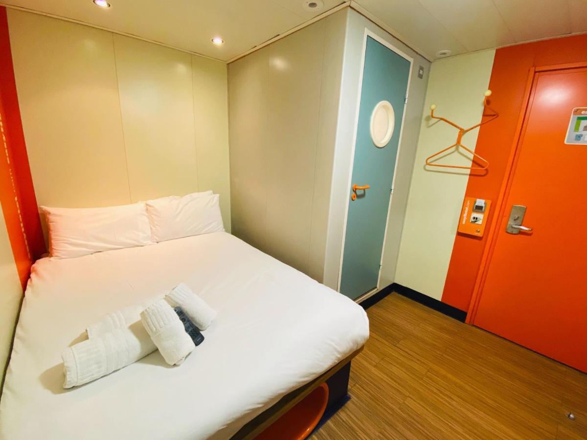 Hotel Easyhotel London Heathrow Hayes (Greater London)